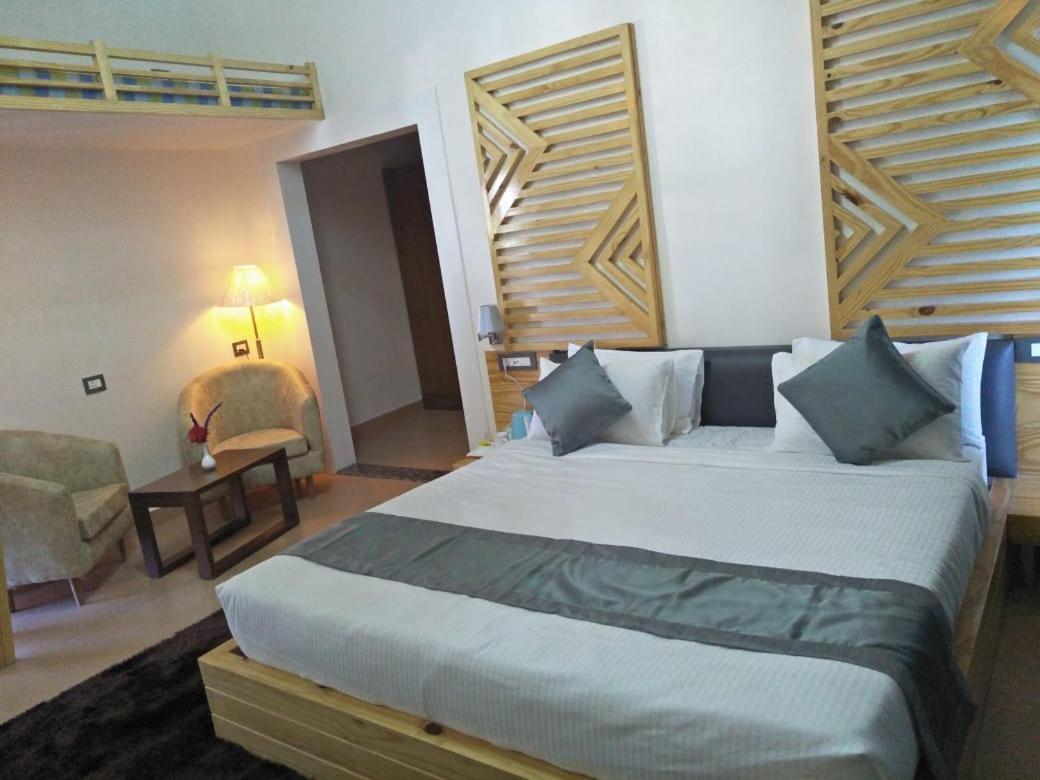 Clarks Exotica Resort Ramgarh Mukteshwar Exterior photo