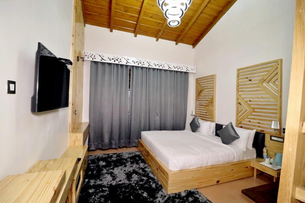 Clarks Exotica Resort Ramgarh Mukteshwar Exterior photo