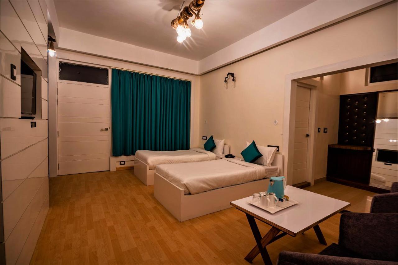 Clarks Exotica Resort Ramgarh Mukteshwar Exterior photo